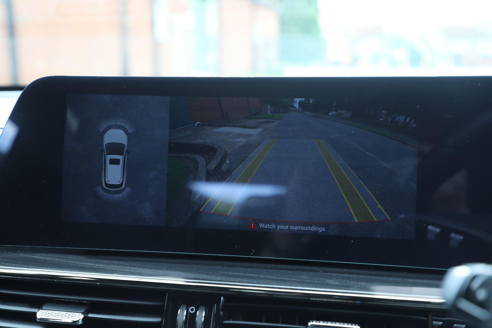 Large vehicle image